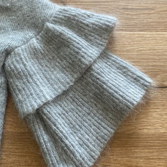 Gianni Bini Fuzzy Cropped Tiered Sleeve Mock Neck  Sweater Gray sz XS - Picture 2 of 5